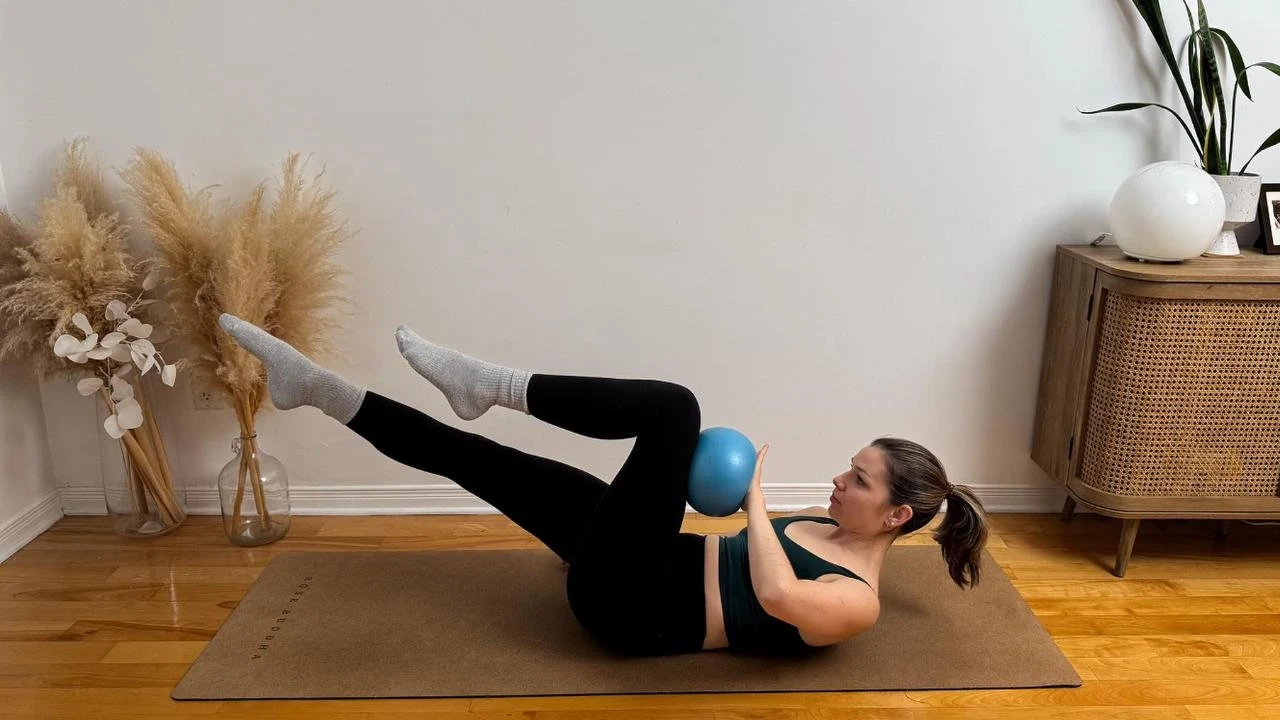 Pilates - Abdos avec ballon